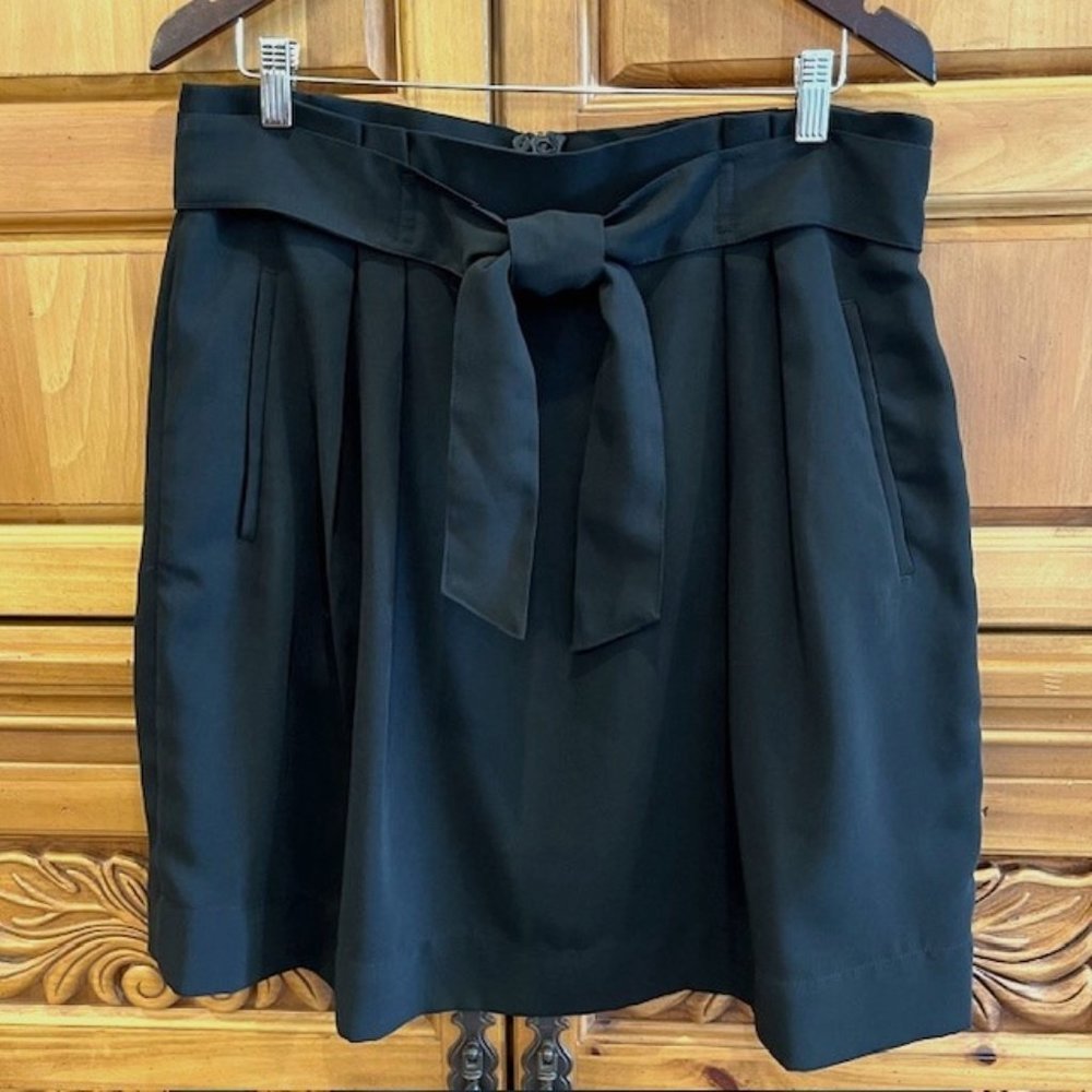 H + M Pleated Mini Skirt with Belt NWOT - Blk - Size 14